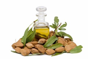 almond-oil-for-skin