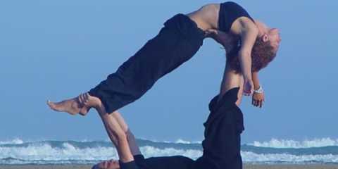 Couple Yoga Poses - Fashion Fresta